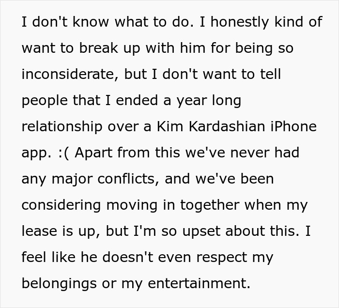 Text explaining why the woman is hurt after her boyfriend deleted her phone app, considering breaking up. Text explaining why the woman is hurt after her boyfriend deleted her phone app, considering breaking up.