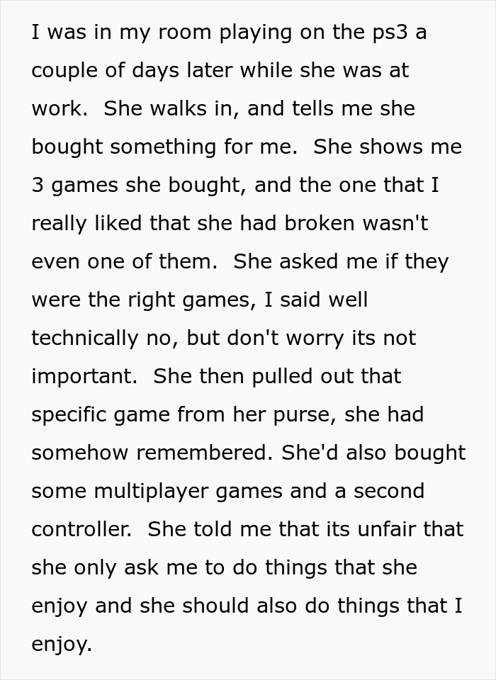 Bro Can’t Pause His PS4 For Sister’s 18th Birthday, She Permanently Pauses 3 Of His Favorite Games Bro Can’t Pause His PS4 For Sister’s 18th Birthday, She Permanently Pauses 3 Of His Favorite Games