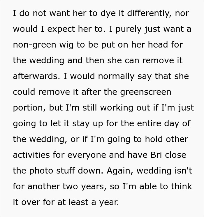 The groom considers a non-green wig for the woman with a scary fixation for the wedding, two years later.