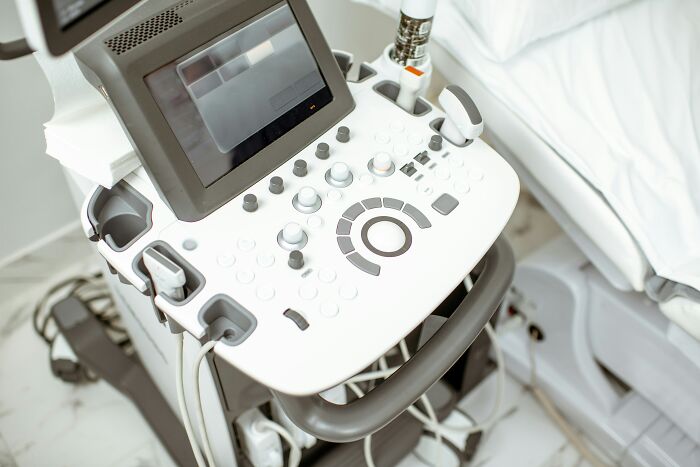 “Young Girls Get This As A Punishment”: 74 Women Share Their Worst Experiences At The Gynecologist