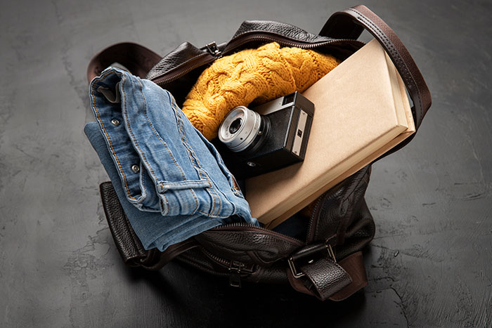 Cleaner Helps Herself To Teacher&rsquo;s Lost Backpack, Gets Mad When The Owner Helps Herself To It Too