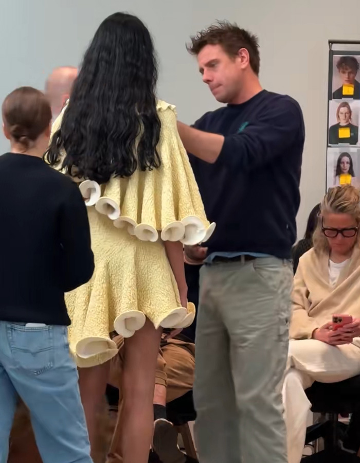 Only Two Women Wore Jonathan Anderson Couture Before Taylor Swift, And Here Are Their Dresses Only Two Women Wore Jonathan Anderson Couture Before Taylor Swift, And Here Are Their Dresses
