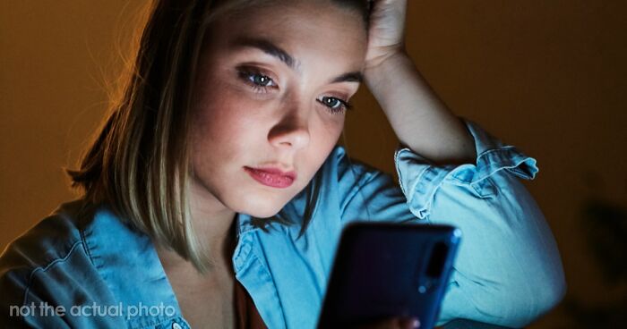 Guy Panics When He Notices What He Sent His Girlfriend Instead Of His Best Friend