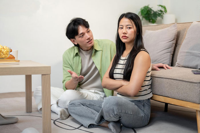 A woman asks her boyfriend to respect chopstick etiquette, but he responds by switching to forks out of spite. A woman asks her boyfriend to respect chopstick etiquette, but he responds by switching to forks out of spite.