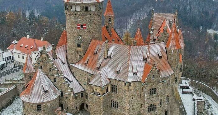 If These 49 Castles Don’t Make You Believe In Fairytales, Nothing Ever Will