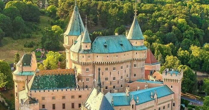 If These 49 Castles Don’t Make You Believe In Fairytales, Nothing Ever Will