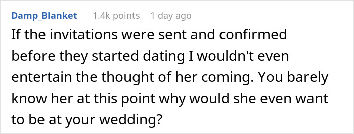 Screenshot of a comment discussing wedding invitations and a toxic girlfriend. Screenshot of a comment discussing wedding invitations and a toxic girlfriend.