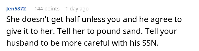 A Reddit comment advising that the mom is not entitled to a finder's fee for her son's long-lost money. A Reddit comment advising that the mom is not entitled to a finder's fee for her son's long-lost money.