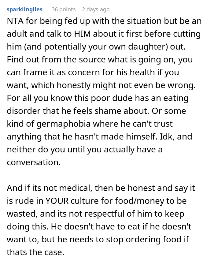 A Reddit comment about a boyfriend's bizarre dinner table habit, advising to talk to him about potential eating disorders or germaphobia. A Reddit comment about a boyfriend's bizarre dinner table habit, advising to talk to him about potential eating disorders or germaphobia.