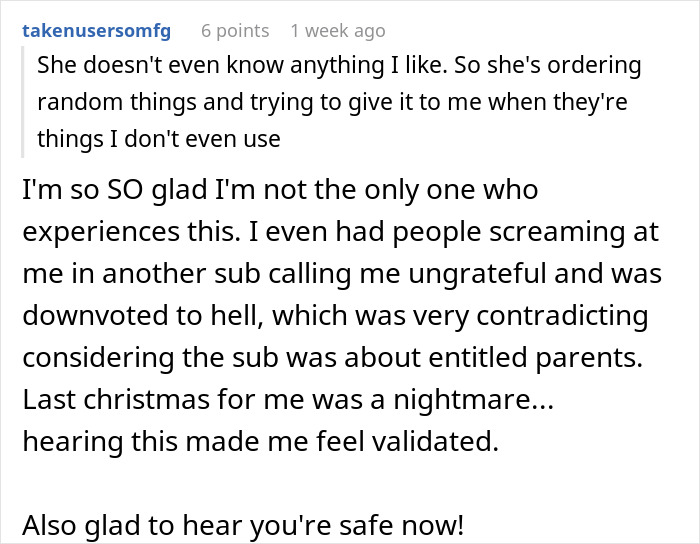 A screenshot of a Reddit comment detailing the experience with a narcissist mom and a daughter. A screenshot of a Reddit comment detailing the experience with a narcissist mom and a daughter.