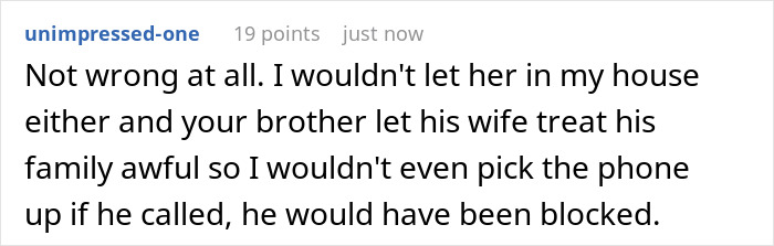 A Reddit comment agrees with not housing the delulu mom, noting the dad's family was treated awfully and supports keeping dad's family away.