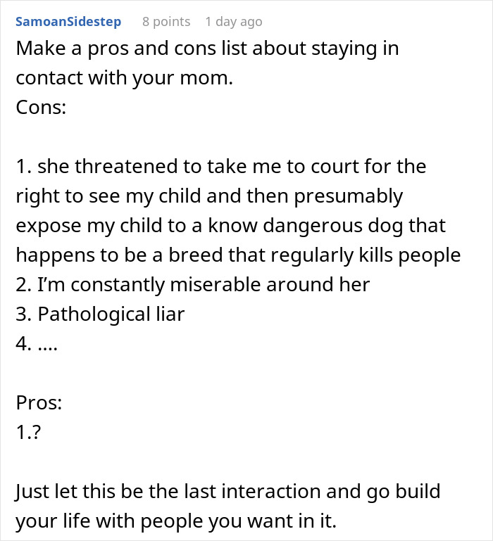 A screenshot of a Reddit post discussing a delusional mom who threatens to sue her daughter over a dog. A screenshot of a Reddit post discussing a delusional mom who threatens to sue her daughter over a dog.