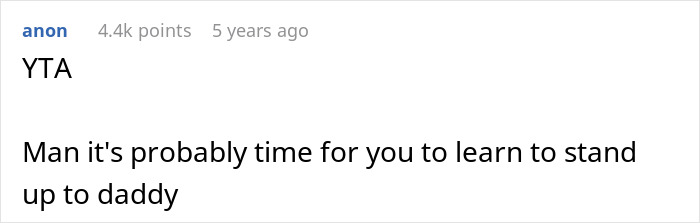 A Reddit comment telling a husband to stand up to his father instead of leaving his wife during labor. A Reddit comment telling a husband to stand up to his father instead of leaving his wife during labor.