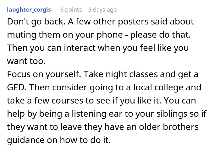 Screenshot of Reddit comment suggesting a man to focus on himself and not return to parents who ruined his childhood. Screenshot of Reddit comment suggesting a man to focus on himself and not return to parents who ruined his childhood.