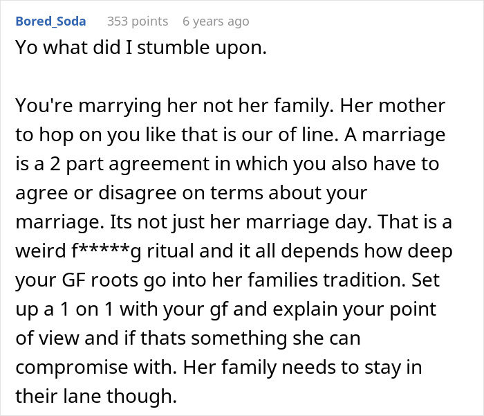 A Reddit comment advising the groom to discuss the wedding night bed sheet ritual with his girlfriend.