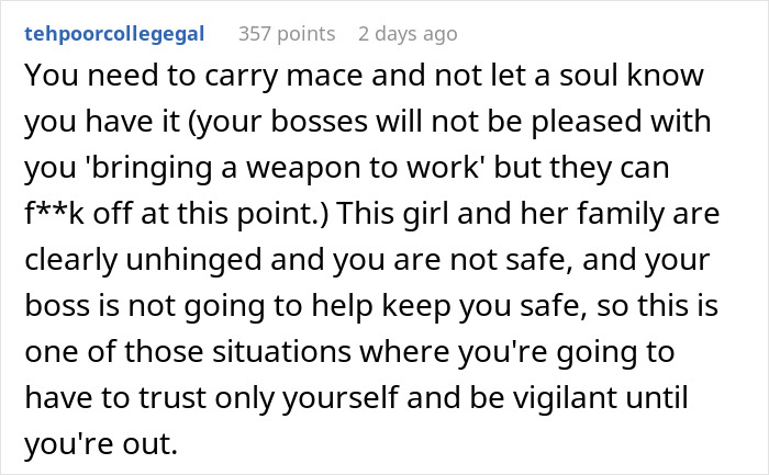 A 17YO Slacks Off At Work and tells dad to ambush 19YO Colleague: Reddit comment advising to carry mace A 17YO Slacks Off At Work and tells dad to ambush 19YO Colleague: Reddit comment advising to carry mace