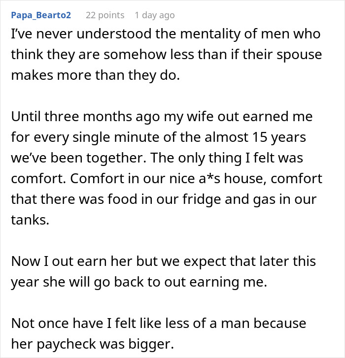 Guy Panics When He Notices What He Sent His Girlfriend Instead Of His Best Friend