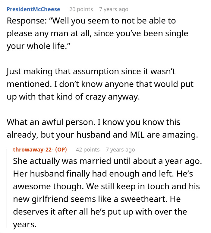 A screenshot of a Reddit comment criticizing the aunt's behavior and discussing her marital status.