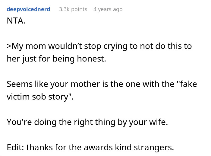 A screenshot of a Reddit comment affirming a man's decision to refuse his mom housing after harassment.