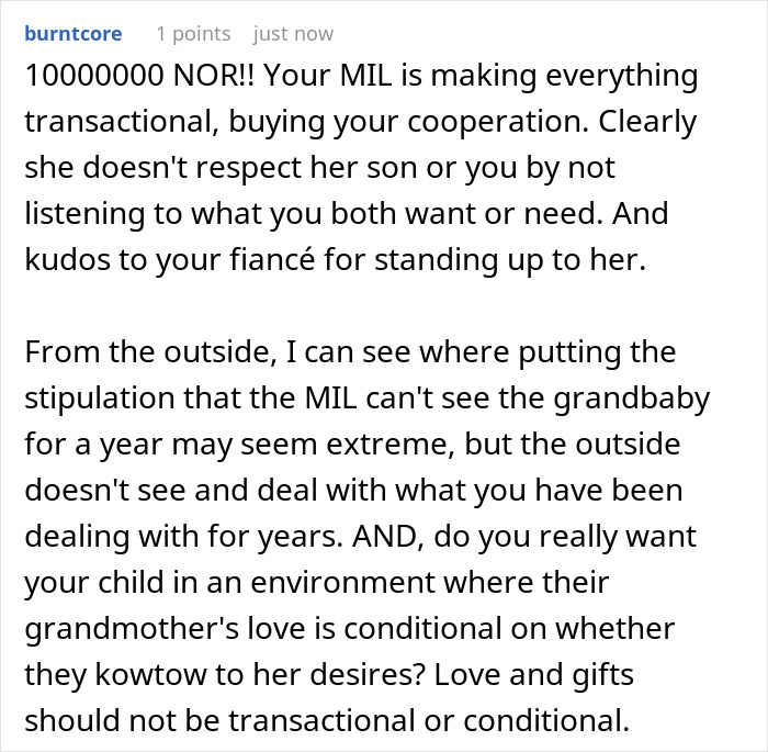 MIL Tries To Push Her Way Into DIL’s Delivery Room With A $1.4K Gift, Gets Snubbed By Son Instead MIL Tries To Push Her Way Into DIL’s Delivery Room With A $1.4K Gift, Gets Snubbed By Son Instead