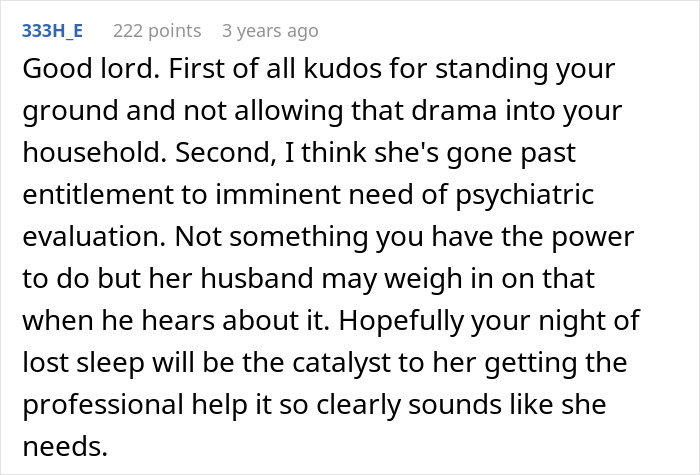 Reddit comment about the aunt's mistake, suggesting she needs psychiatric evaluation.