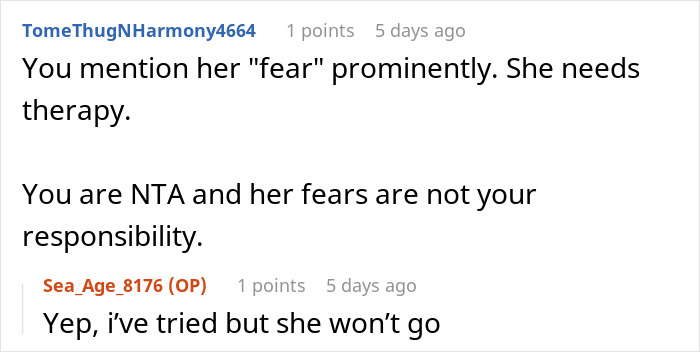 SAHM Tries To Live Through 18YO Daughter After Giving Up Her Career, Teen Finally Pushes Back SAHM Tries To Live Through 18YO Daughter After Giving Up Her Career, Teen Finally Pushes Back