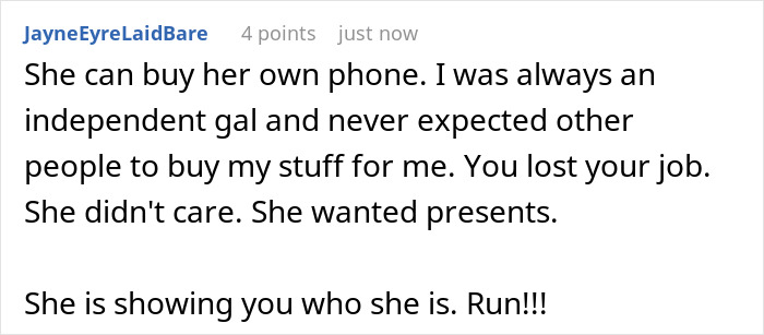 Woman Desperate For A New iPhone, Lashes Out Against BF For Not Gifting It Despite His Layoff
