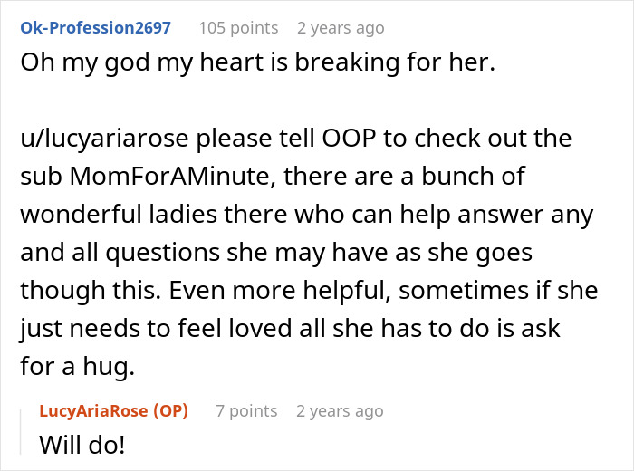 A screenshot showing a comment recommending the MomForAMinute subreddit for a teen escaping a controlling mom. A screenshot showing a comment recommending the MomForAMinute subreddit for a teen escaping a controlling mom.