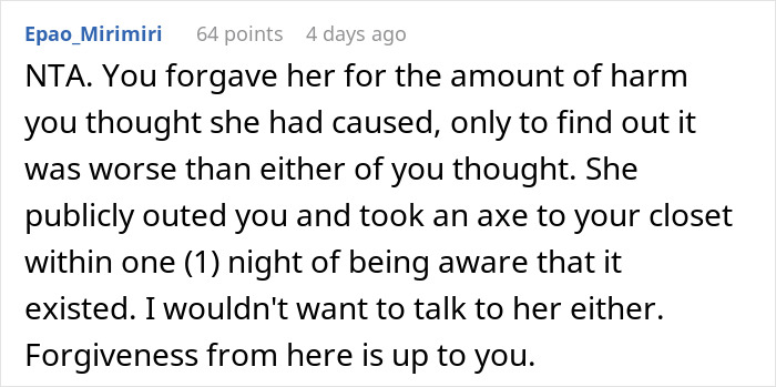 Man Is Upset Friend’s Drunken Comment Got Caught On Video And Went Viral As It Outed Him Man Is Upset Friend’s Drunken Comment Got Caught On Video And Went Viral As It Outed Him