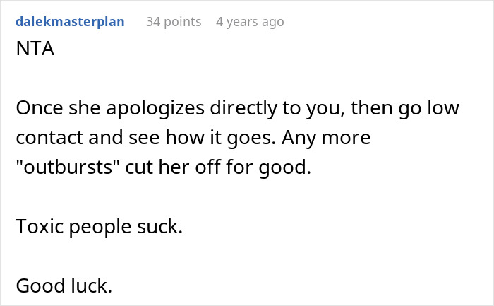 A comment advises an autistic guy to go low contact with his mom after her smear campaign against his GF, saying NTA and good luck. A comment advises an autistic guy to go low contact with his mom after her smear campaign against his GF, saying NTA and good luck.