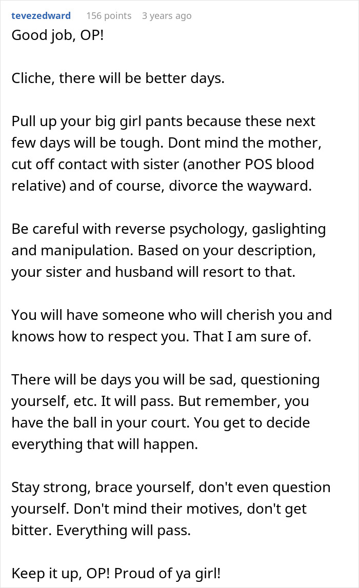 A woman sees her husband and sister completely naked, a comment advises her to divorce her husband.