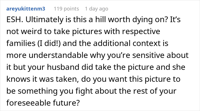 Toxic MIL Excludes Bride From Wedding Portrait, Petty Bride Erases It From The Gallery
