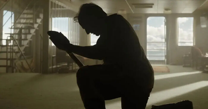 Tom Cruise’s Incredible Transformation Hailed As Oscar-Worthy After Trailer For Next Movie Drops