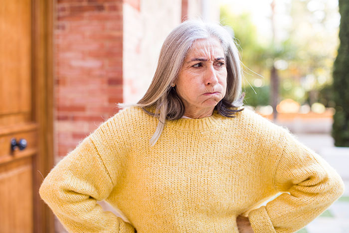 Neighbor From Hell Dumps Vinegar In Shared Stream, Mad As Homeowner Doesn&rsquo;t Allow Her In Hot Spring