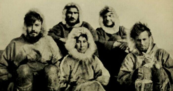 Unsettling Moments In History That Have Been Immortalized In Pictures, And Here Are 39 Of Them