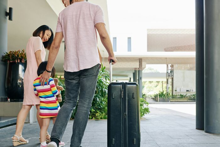 65 Travelers Couldn't Believe These Things Were Completely Normal In Other Countries