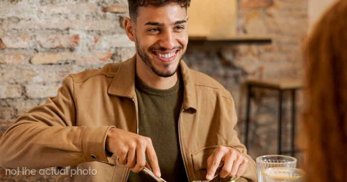 Daughter Defends Her BF’s Bizarre And Costly Dinner Table Habit After Mom Asks To Make Him Stop It