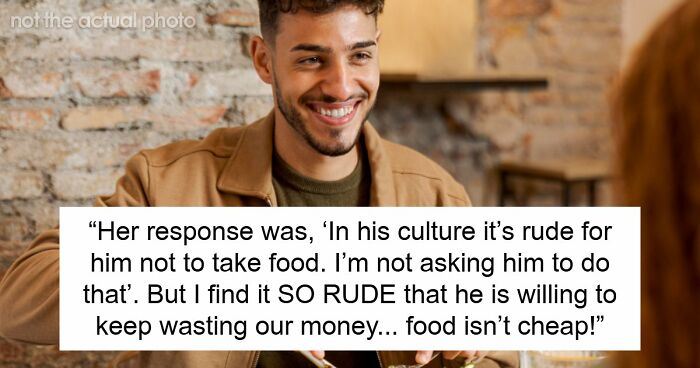 Daughter Defends Her BF’s Bizarre And Costly Dinner Table Habit After Mom Asks To Make Him Stop It