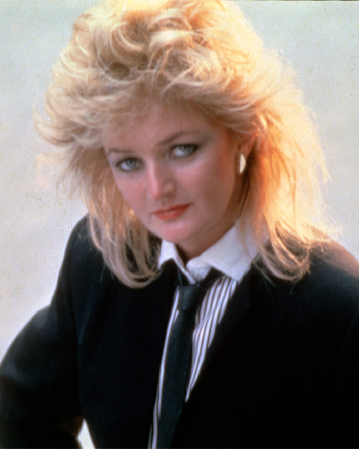 Icon Bonnie Tyler during her prime, a legend who passed away after a medical emergency. Icon Bonnie Tyler during her prime, a legend who passed away after a medical emergency.