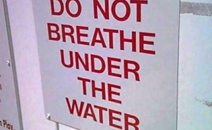 77 Signs That Hilariously Failed At The One Thing They Were Supposed To Do