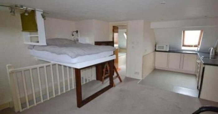 82 Unhinged Real Estate Listings That Were More Of A Warning Than An Invitation