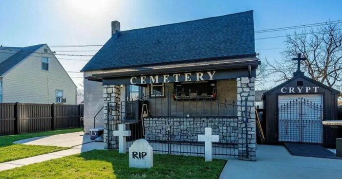 82 Unhinged Real Estate Listings That Were More Of A Warning Than An Invitation