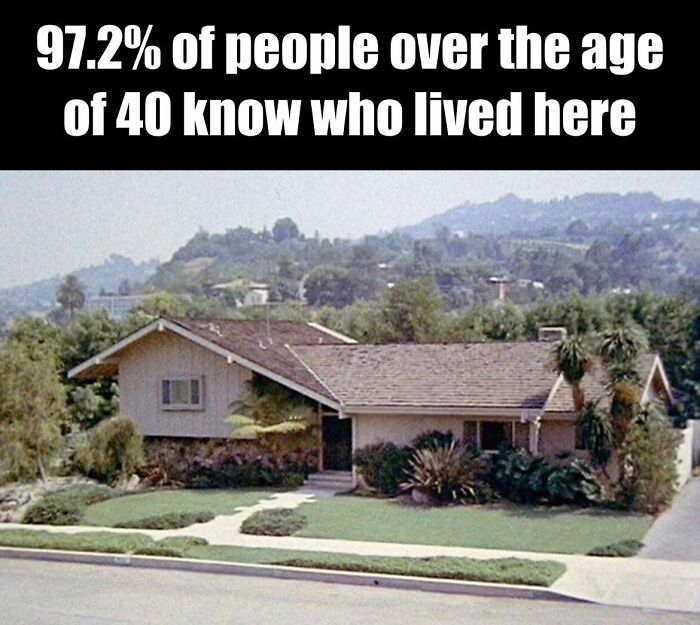 A meme shows a house that many Gen Xers would recognize, sparking forgotten memories.