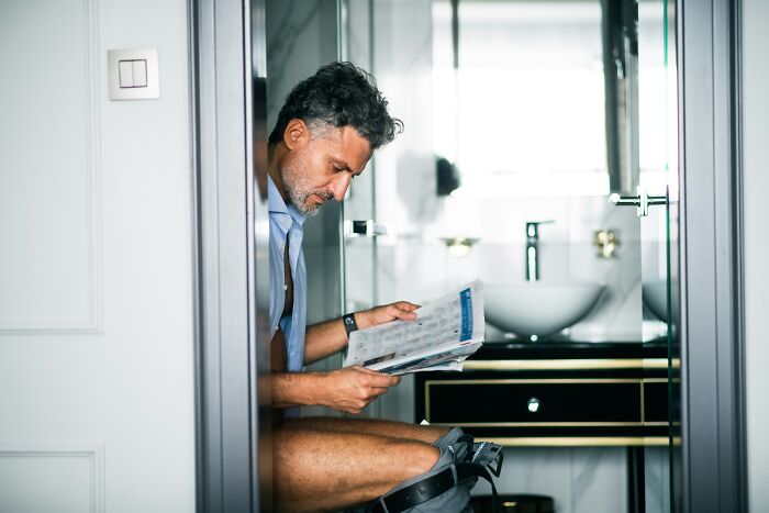 34 Country-Specific Habits That Are Completely Normal To Locals But Confusing To Everyone Else