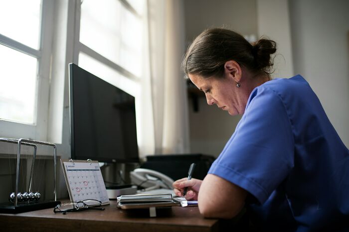 63 True Hospital Horror Stories Shared By Nurses And Doctors Who’ll Never Forget Them