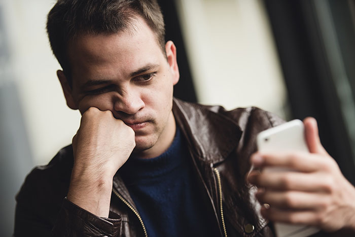 Husband Throws A Tantrum Because His Pregnant Wife Ignores Him, She Can't Believe What He Does Husband Throws A Tantrum Because His Pregnant Wife Ignores Him, She Can't Believe What He Does