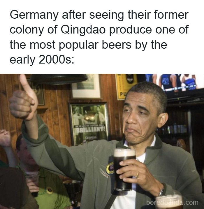 A history meme of Barack Obama in a pub, giving a thumbs up, representing Germany's reaction to Qingdao beer.