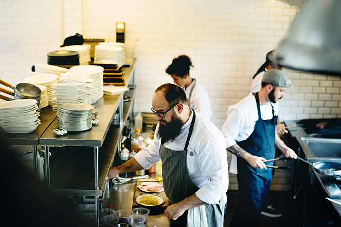 63 Industry Insiders Reveal The Things Companies Keep Quiet