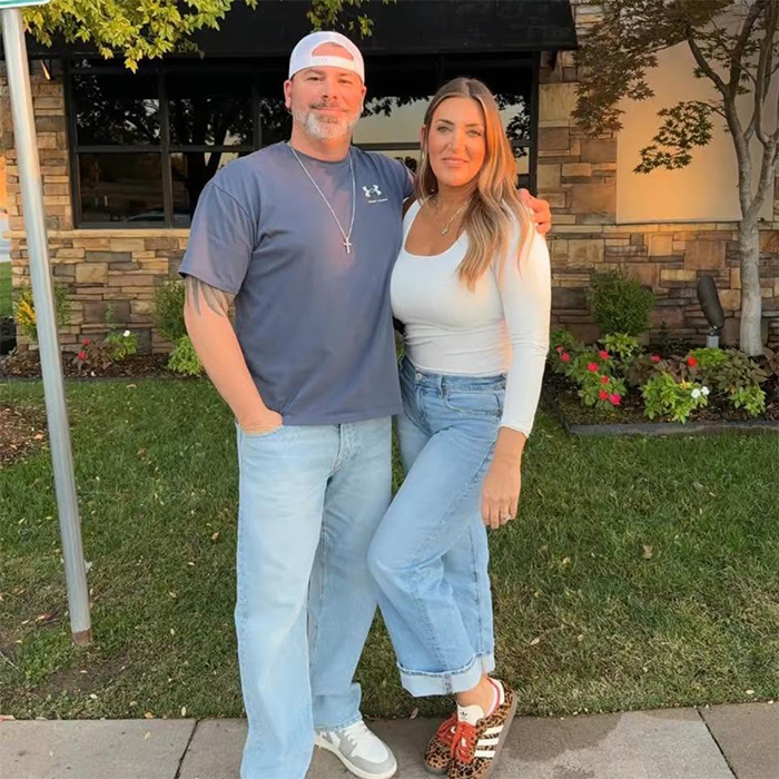 Influencer and husband stand together, highlighting the Netflix documentary trend and tragic attack. Influencer and husband stand together, highlighting the Netflix documentary trend and tragic attack.