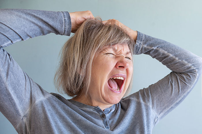 Woman Goes 3 Years Without Talking To MIL, Shocked When She Comes Home To A Reconciliation Letter Woman Goes 3 Years Without Talking To MIL, Shocked When She Comes Home To A Reconciliation Letter